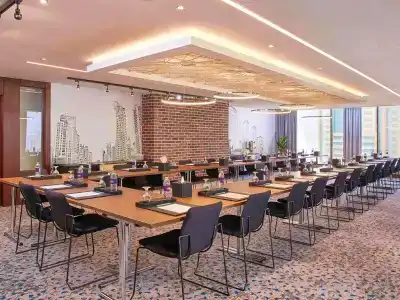 Mercure Dubai Barsha Heights Suites - 8