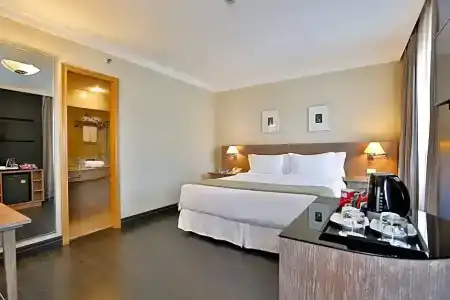 Park Inn by Radisson Berrini - 104