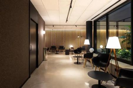 Raval House - 25
