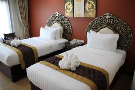 White Boutique and Spa - 7
