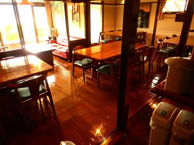 Yufuin Country Road Youth Hostel - 17