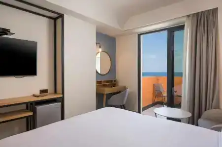 Hyperion City with Heated Pool - 110