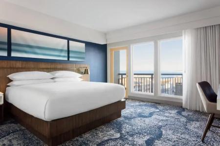 Deltas by Marriott Virginia Beach Bayfront Suites - 47