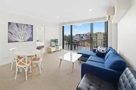 Macquarie Waters Boutique Apartment - 7