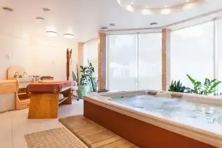 Tb Palace & Spa - 18