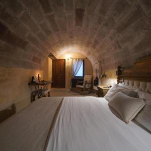 Maya Cave - 40