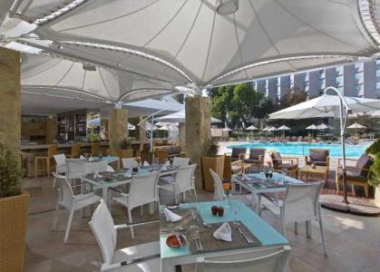 Sheraton & Convention Center - 16