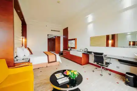 Royal Halong - 30