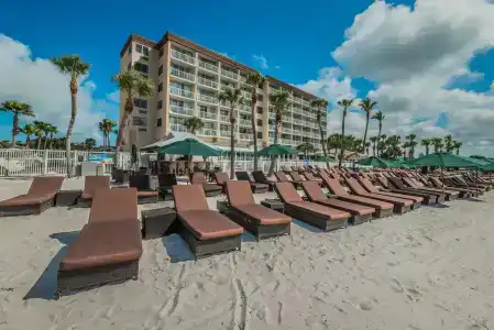 DreamView Beachfront & Resort - 27