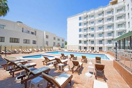 Ayma Beach Resort & Spa - 8