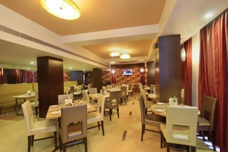 La Sara Grand Formerly Known as Nandhana Grand - 6