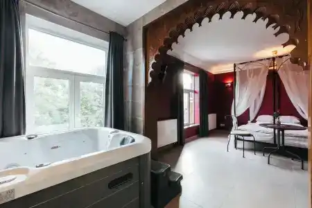 Riad - 43