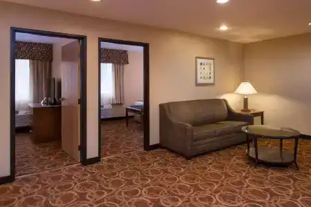 Best Western Ambassador Inn & Suites - 146