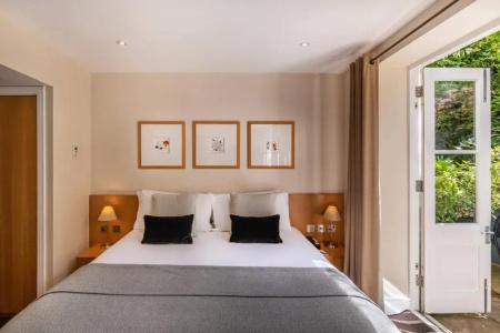 The Resident Kensington - 42