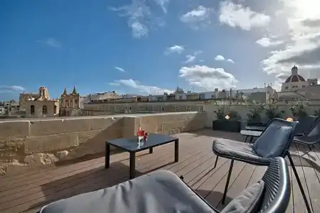 La Falconeria - 122