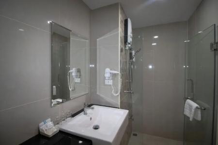 Phavina Rayong Sha Extra Plus - 225