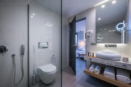Lavris City Suites - 81