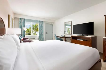 Hilton Garden Inn / The Keys Collection - 129