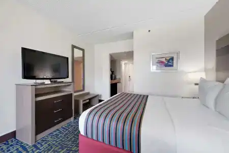 Best Western Plus Holiday Sands Inn & Suites - 52