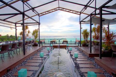 Kroque Boutique & Bistro - 18