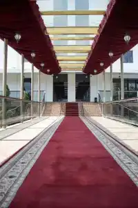 Garden Hall - 9