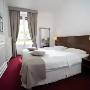 J5s Helvetie & La Brasserie - 33