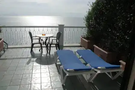 Bellevue Suite - 84