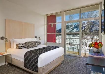 Aspen Meadows - 25
