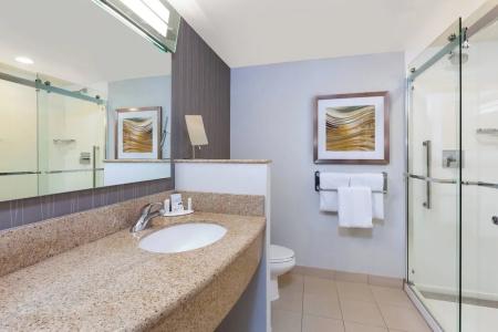 Courtyard by Marriott Downtown - 50