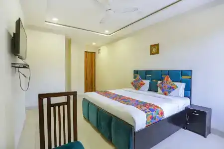 Townhouse 83442 Shiv Rachna - 6