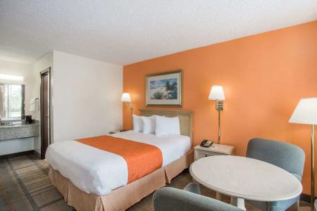 Stayable Suites St Augustine - 4