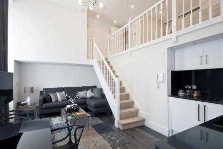 Queensgate Court - 17