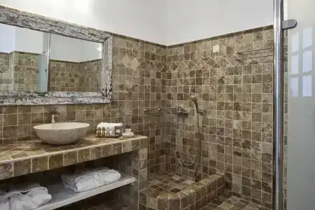 San Antonio - Small Luxurys of the World - 17