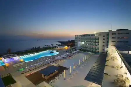King Evelthon Beach & Resort - 16