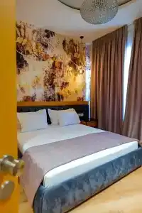 Lord Tirana - 48