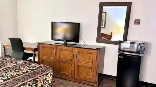 Executive Inn - 16