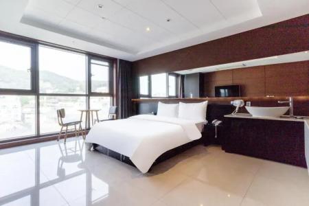 Brown Dot Incheon Songdo - 64