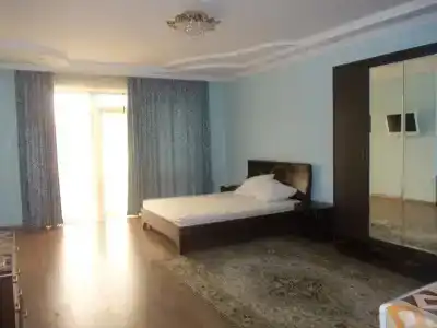 Слон - 1