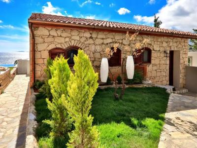 Villa Kale Suites with heated pool in winter - 18