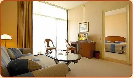 Grand Astoria - 91