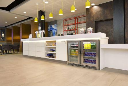 Hampton By Hilton London Docklands - 11