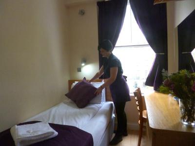 Cardiff - 15