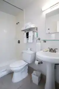 Park Lane Suites & Inn - 25
