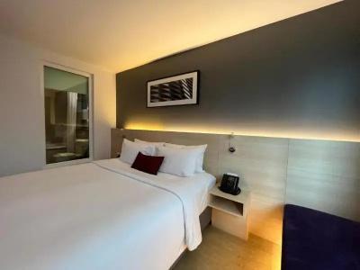 Arize Sukhumvit - 103