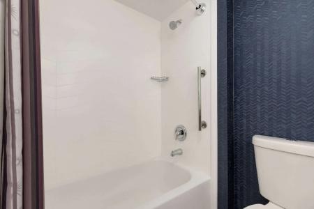 La Quinta by Wyndham Austin Southwest - 8