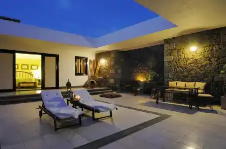 Villa Vik - Boutique - 11