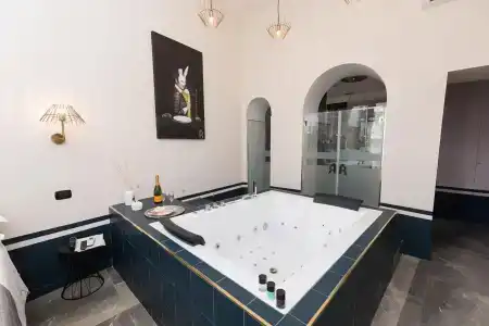 Il Salotto della Regina - 16