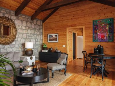 Simurg Inn - 106