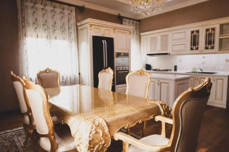 Royal Residence - 212