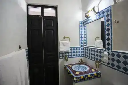 Riad Losra - 66